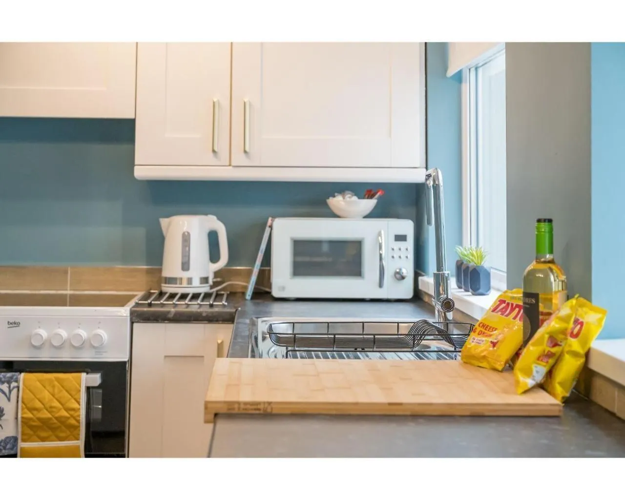 Central Belfast Apartments Chic Luxe R&R