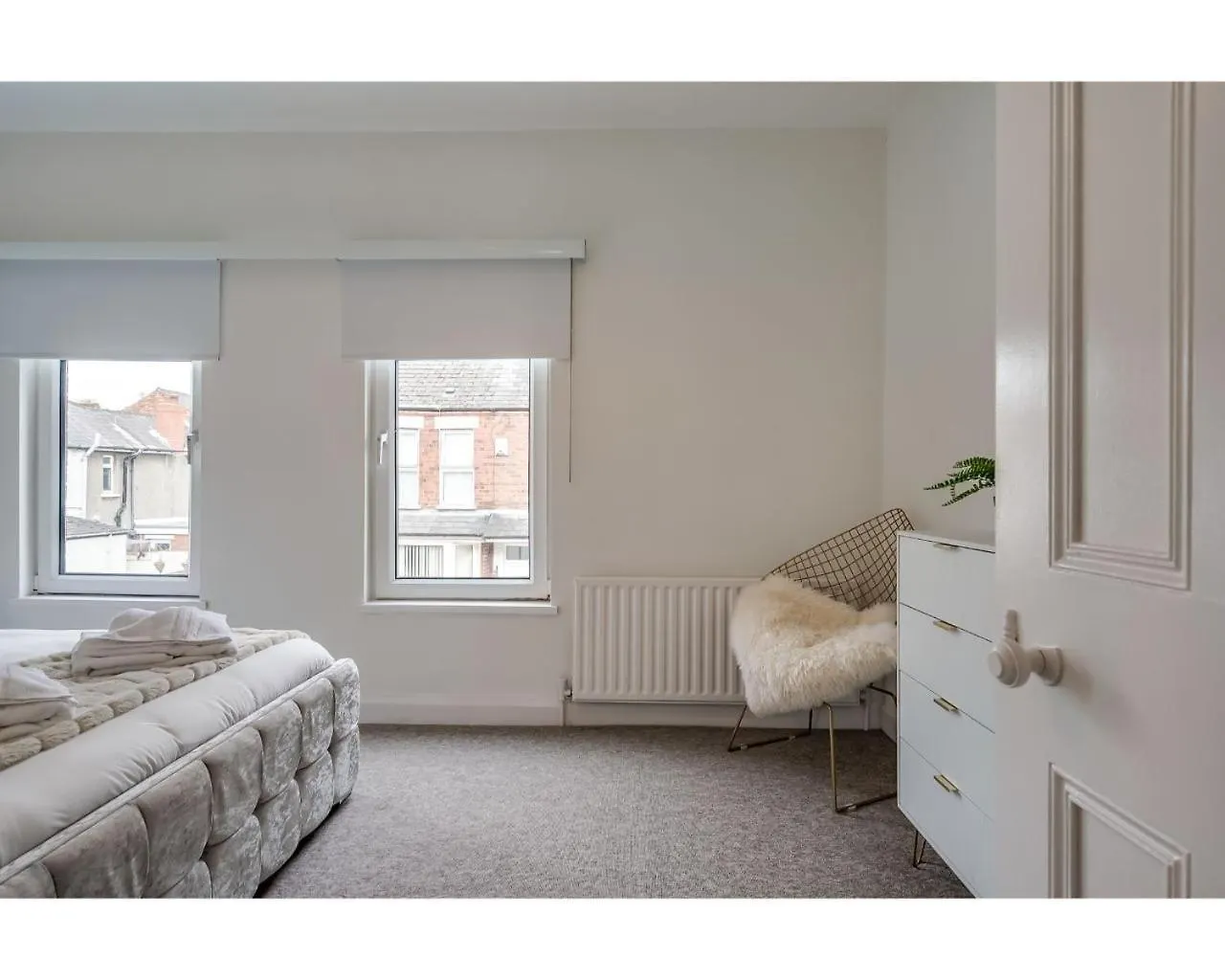 Central Belfast Apartments Chic Luxe R&R